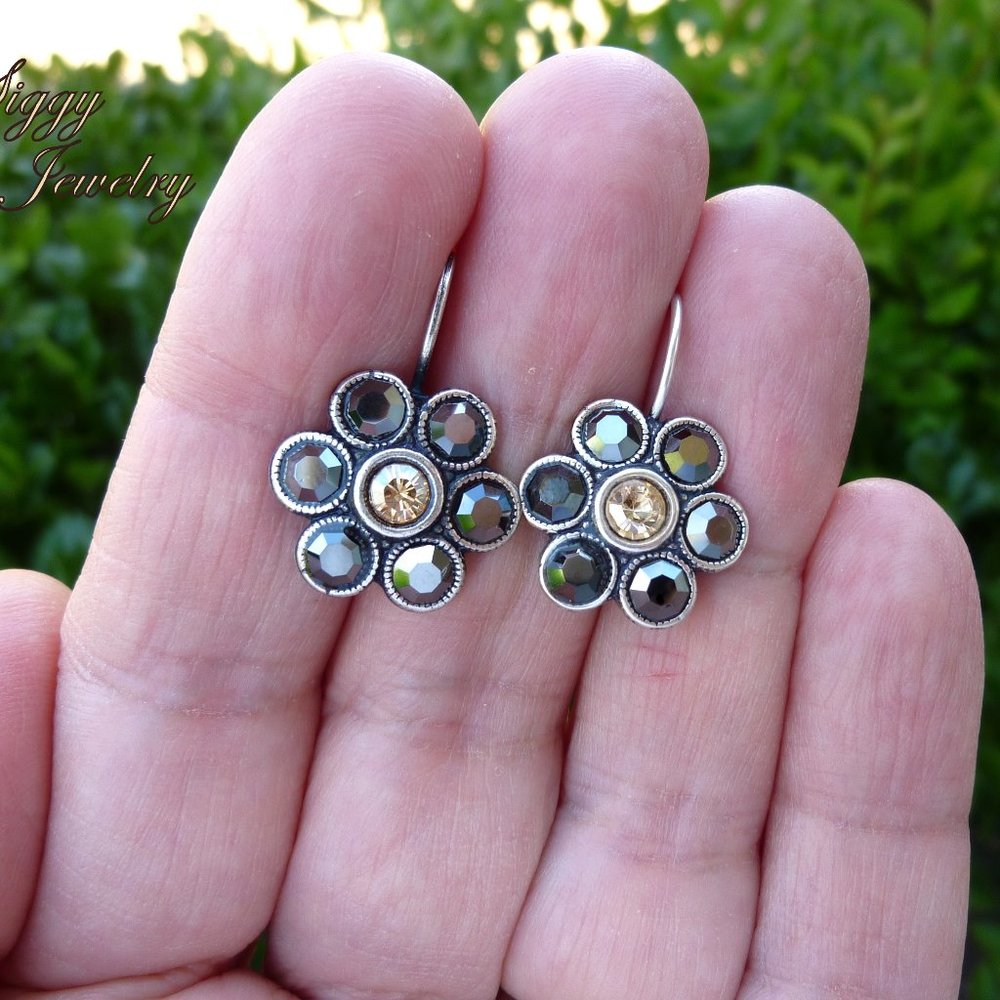Swarovski Crystal Black and Champagne Earrings - Picture 6 of 7